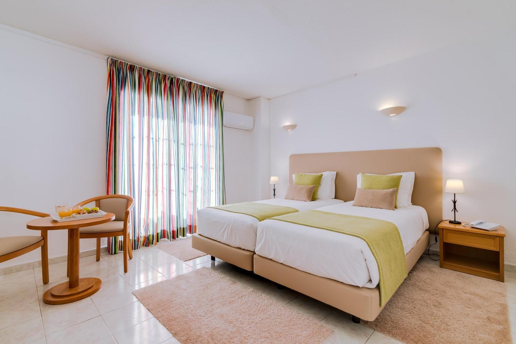 Monica Isabel Beach Club Albufeira Room photo